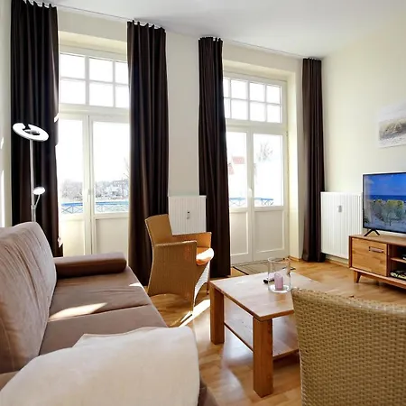 Haus Am Park 28 * Ostseebad Kühlungsborn